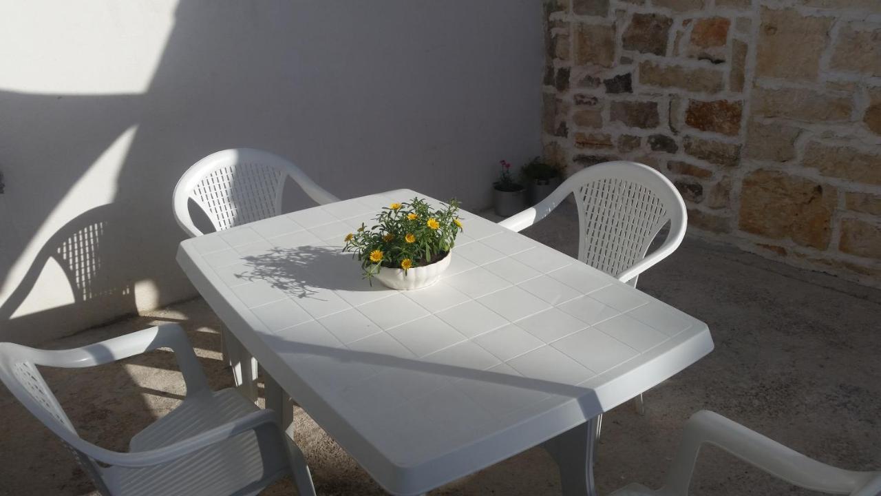 Holiday Home White House Sumartin Εξωτερικό φωτογραφία