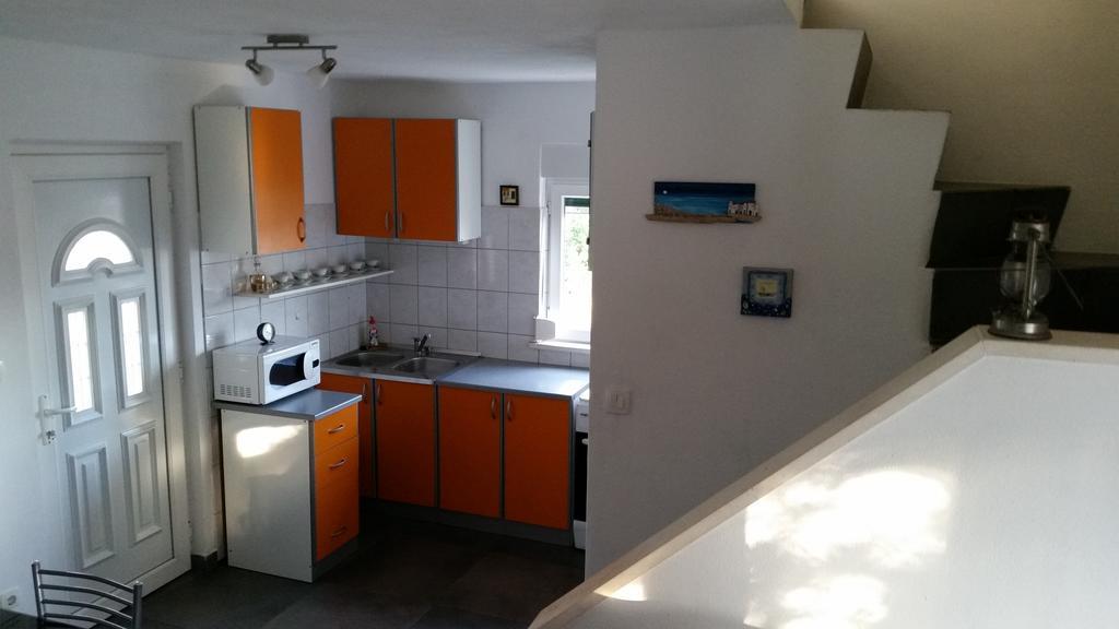 Holiday Home White House Sumartin Εξωτερικό φωτογραφία