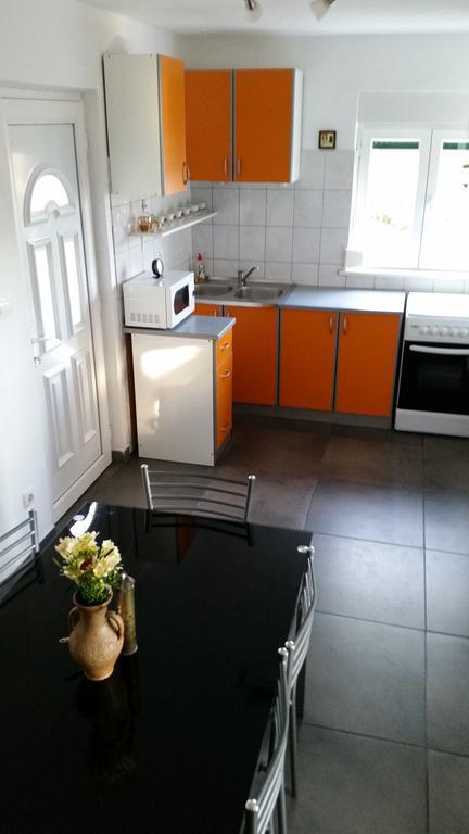 Holiday Home White House Sumartin Εξωτερικό φωτογραφία