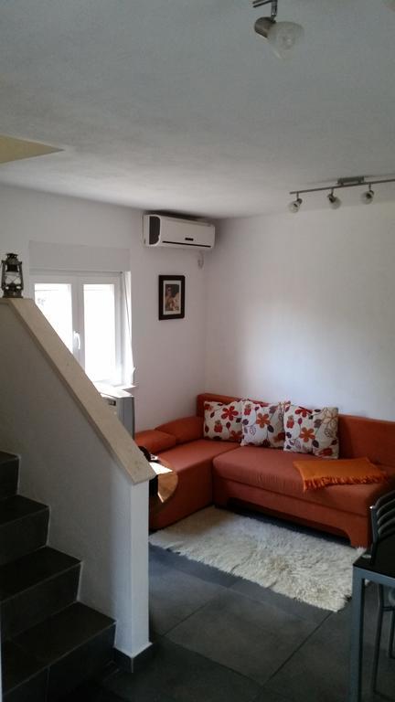 Holiday Home White House Sumartin Εξωτερικό φωτογραφία