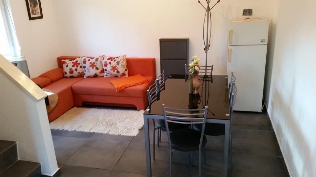 Holiday Home White House Sumartin Εξωτερικό φωτογραφία