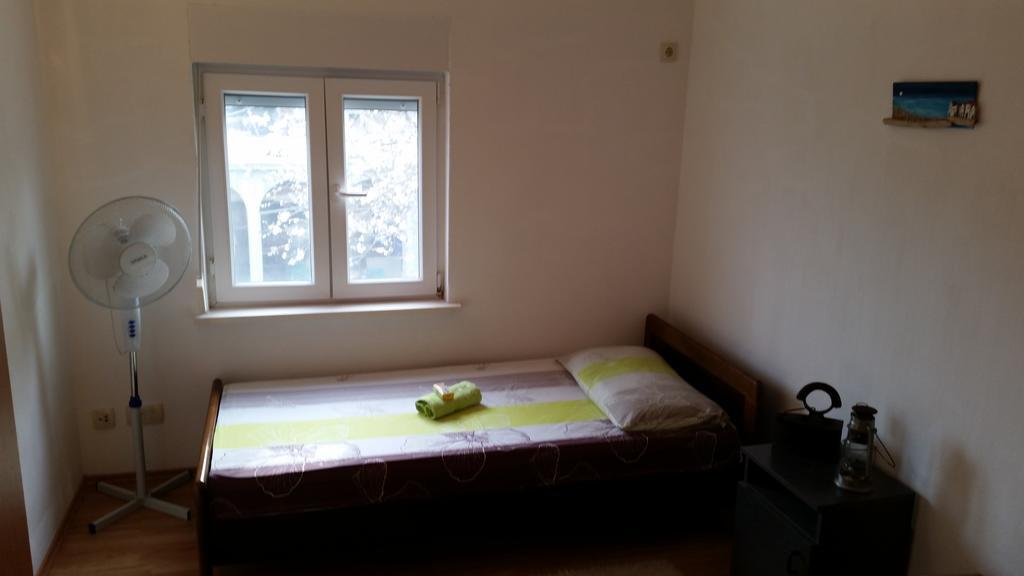 Holiday Home White House Sumartin Εξωτερικό φωτογραφία