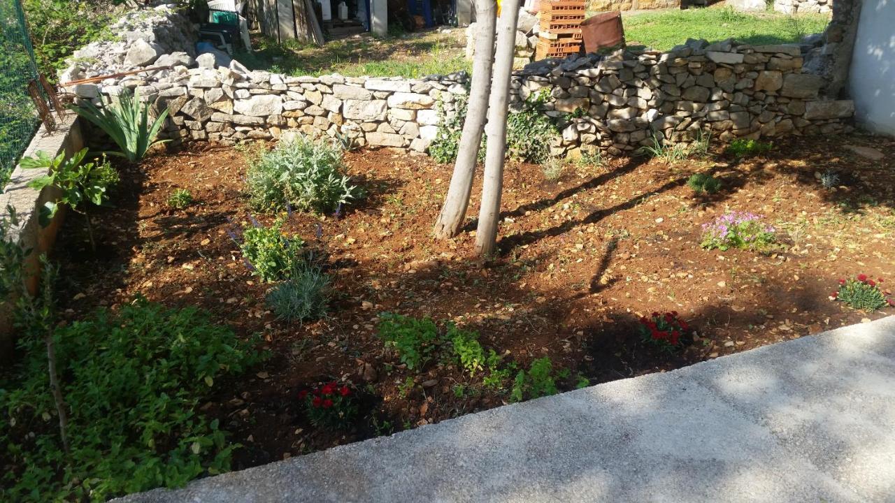 Holiday Home White House Sumartin Εξωτερικό φωτογραφία
